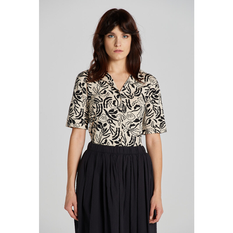 KOŠILE GANT PALM PRINT SS JERSEY SHIRT SOFT OAT