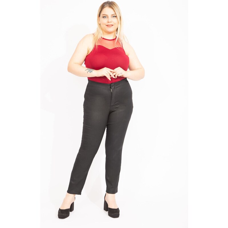 Şans Women's Black Plus Size Trousers Made of Faux Leather with a Hidden Belt, No Pocket