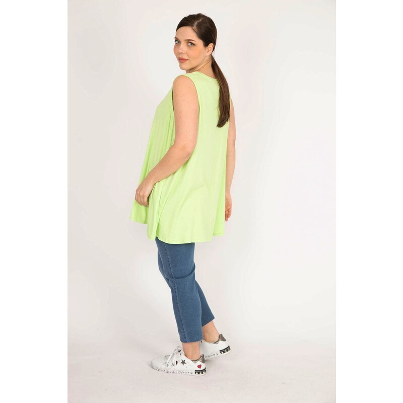 Şans Women's Green Plus Size Front A Pleated V-Neck Sleeveless Tunic