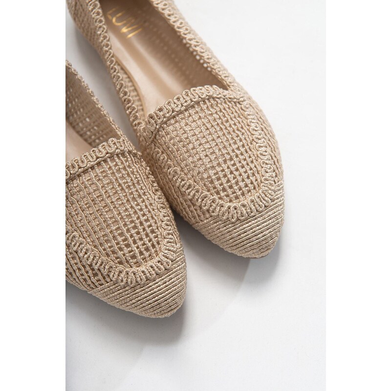 LuviShoes Women's Cream Knitted Flat Shoes