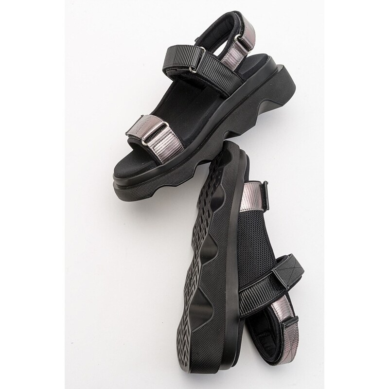 LuviShoes Arey Women's Black Sandals