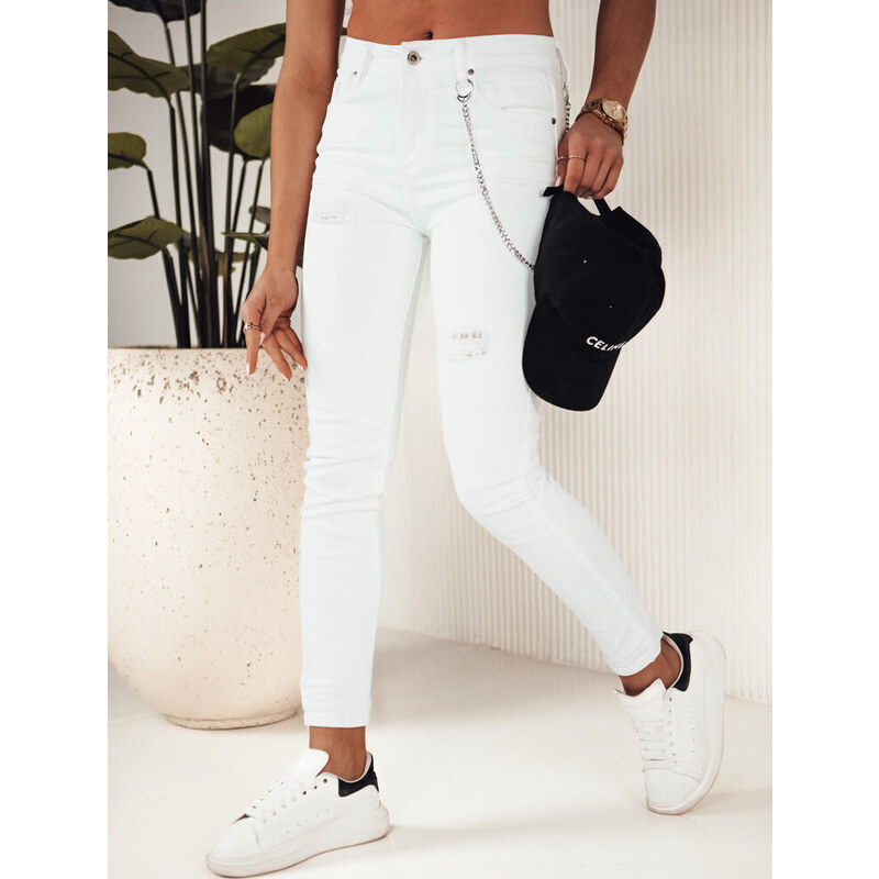 BASIC Bílé skinny džíny s oděrky a ozdobným řetízkem ALEX Bílá