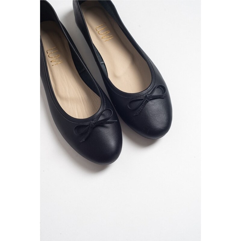 LuviShoes 01 Women's Black Skin Flat Shoes
