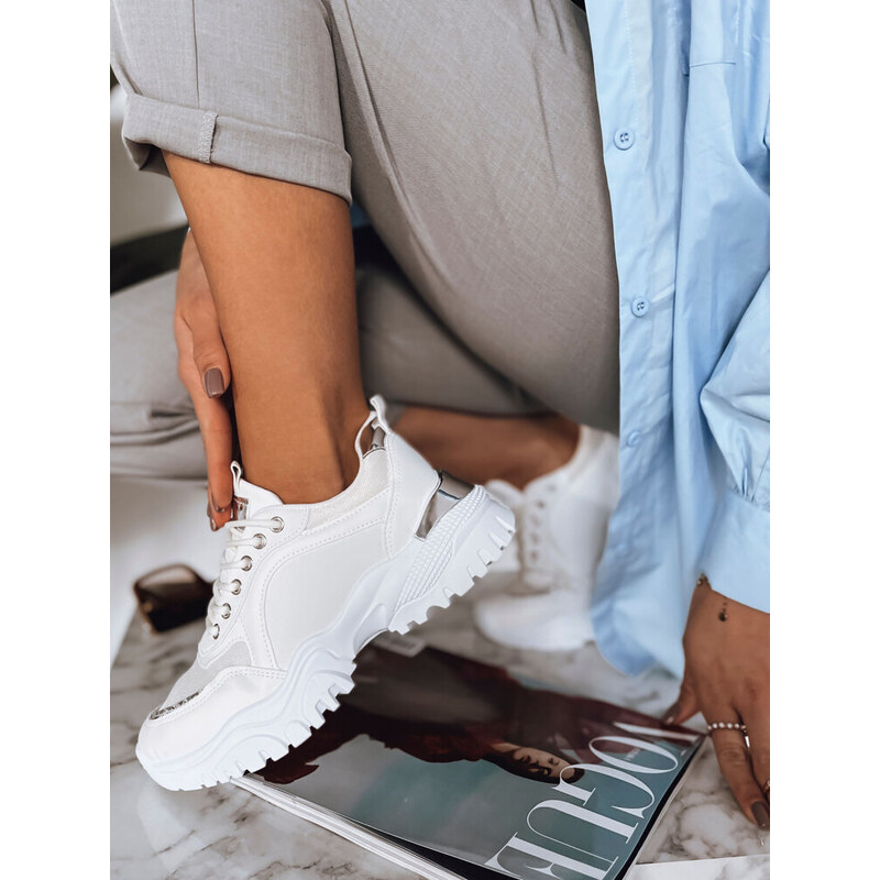 BASIC Bílé sneakersy na platformě LIZZE Bílá