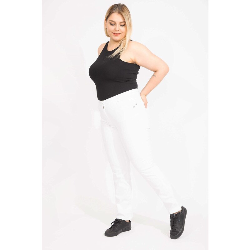 Şans Women's White Plus Size Belt With Braided Lycra 5 Pockets Jeans