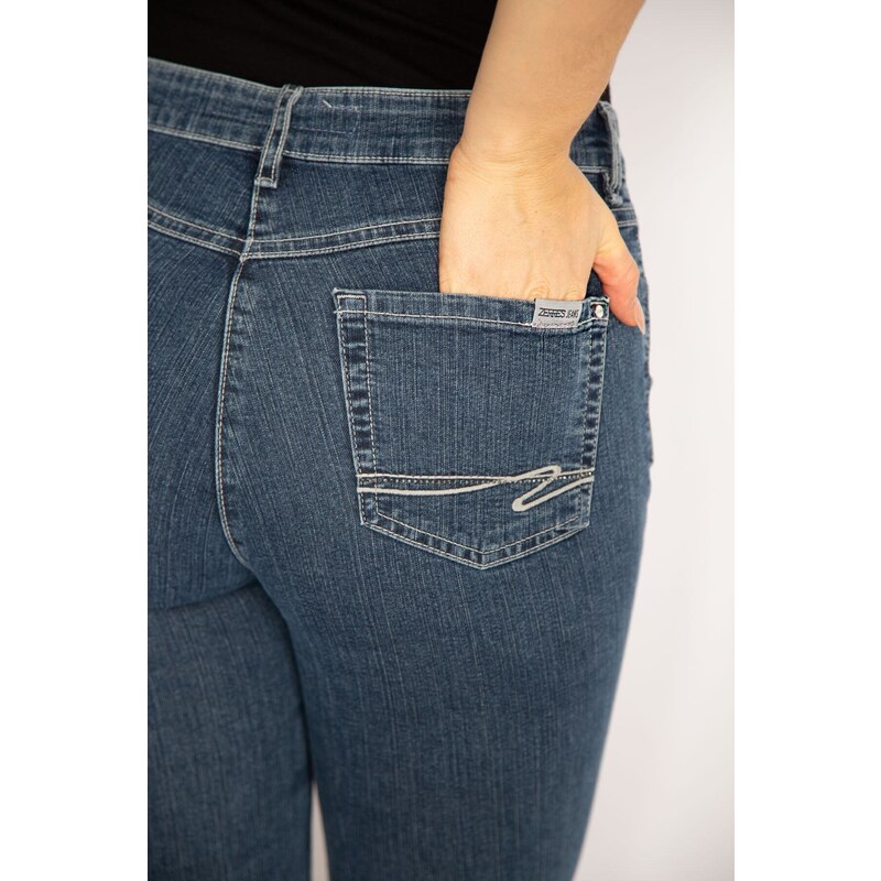 Şans Women's Plus Size Navy Blue 5-Pocket Jeans with Stone Detailed Back Pocket