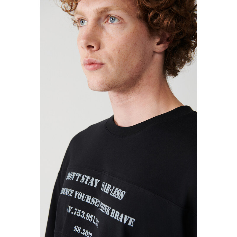 Avva Men's Black Oversize 100% Cotton Crew Neck Text Printed T-Shirt
