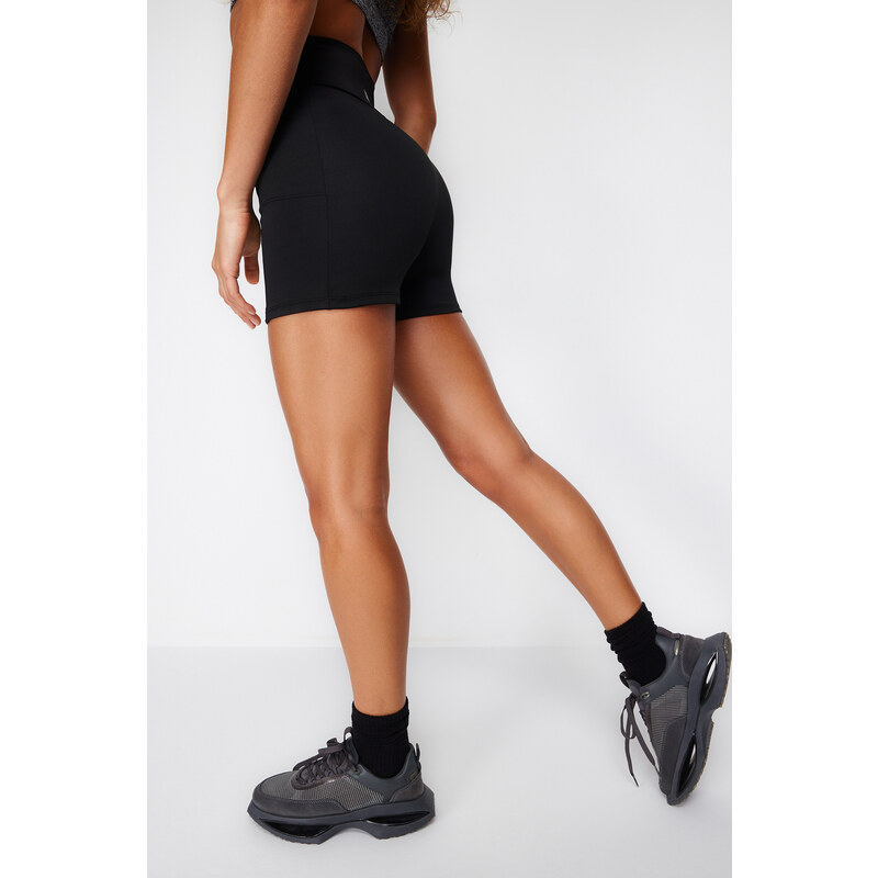 Trendyol Black 2nd Layer with Extra Tummy Tuck and Short Pocket Detail Knitted Sports Shorts Tights