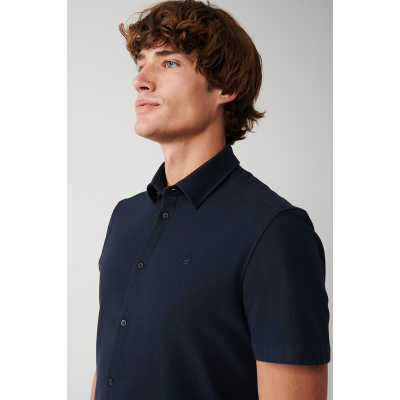 Avva Men's Navy Blue Easy-to-Iron Classic Collar Lycra Cotton Slim Fit Slim Fit Short Sleeve Shirt