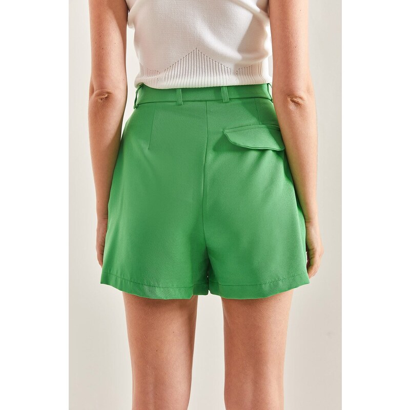 Bianco Lucci Women's Pleated Shorts