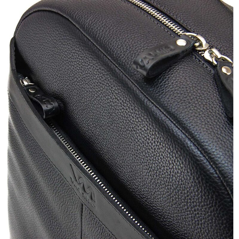Černý kožený batoh Valmio York 16L