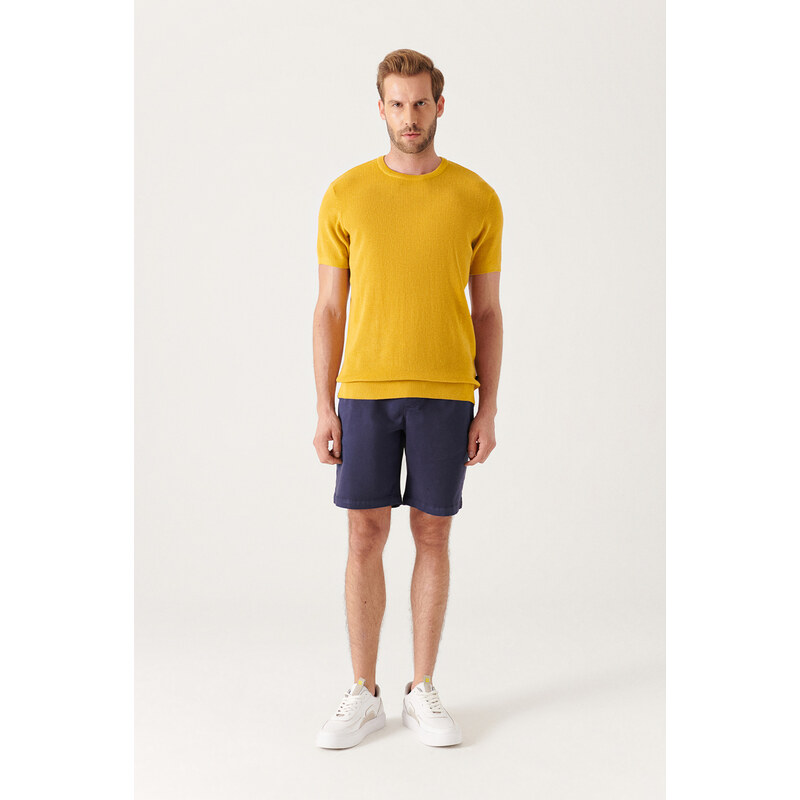 Avva Men's Mustard Textured Slim Fit Slim Fit Sweater T-shirt