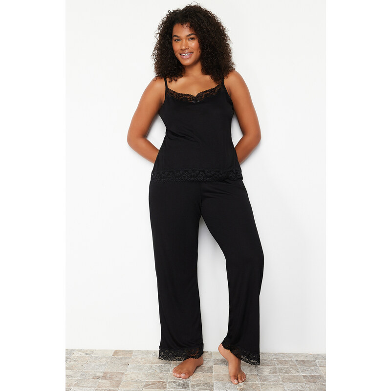 Trendyol Curve Black Lace Detailed Knitted Pajamas Set