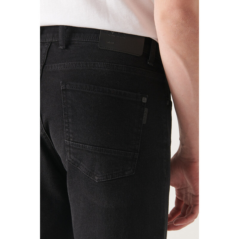 Avva Men's Black Worn Washed Lycra Slim Fit Slim Fit Jeans
