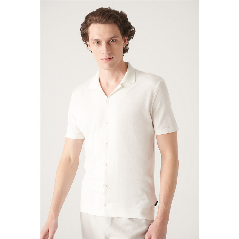 Avva Men's White Cuban Collar Buttoned Regular Fit Knitwear T-shirt