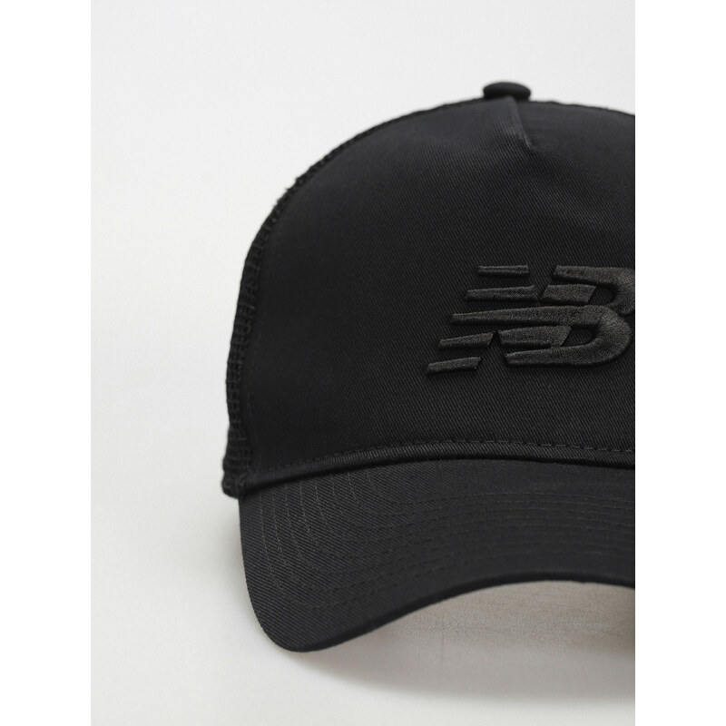 New Balance Sport Essentials Trucker (black)černá