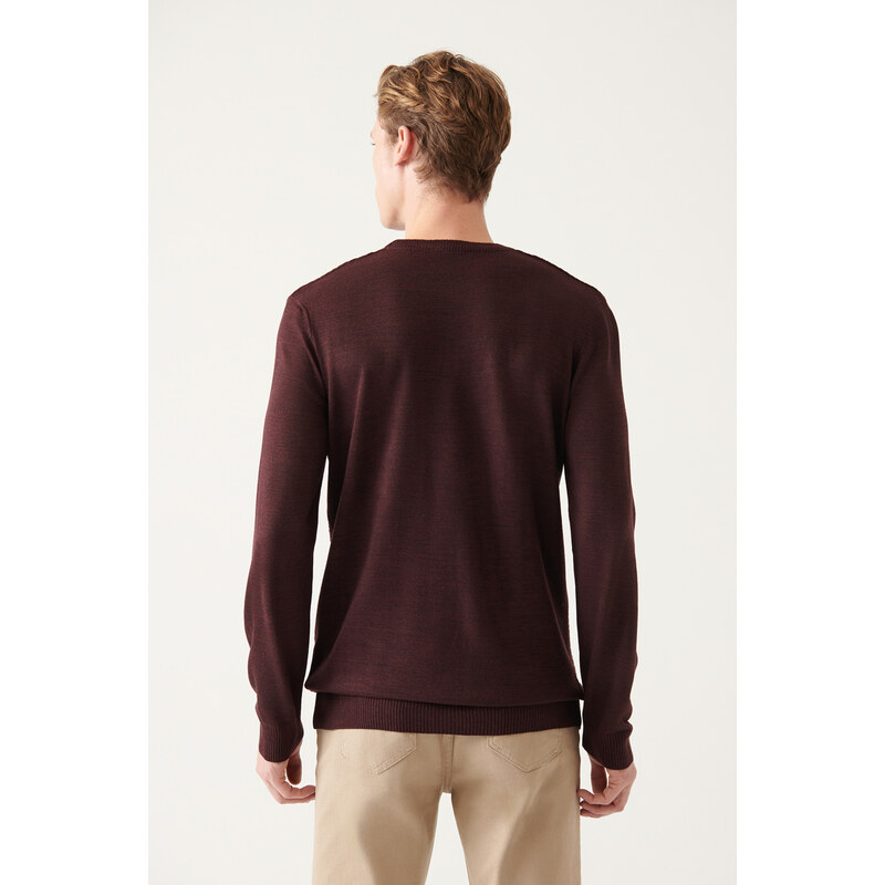 Avva Men's Burgundy Crew Neck Front Textured Regular Fit Knitwear Sweater