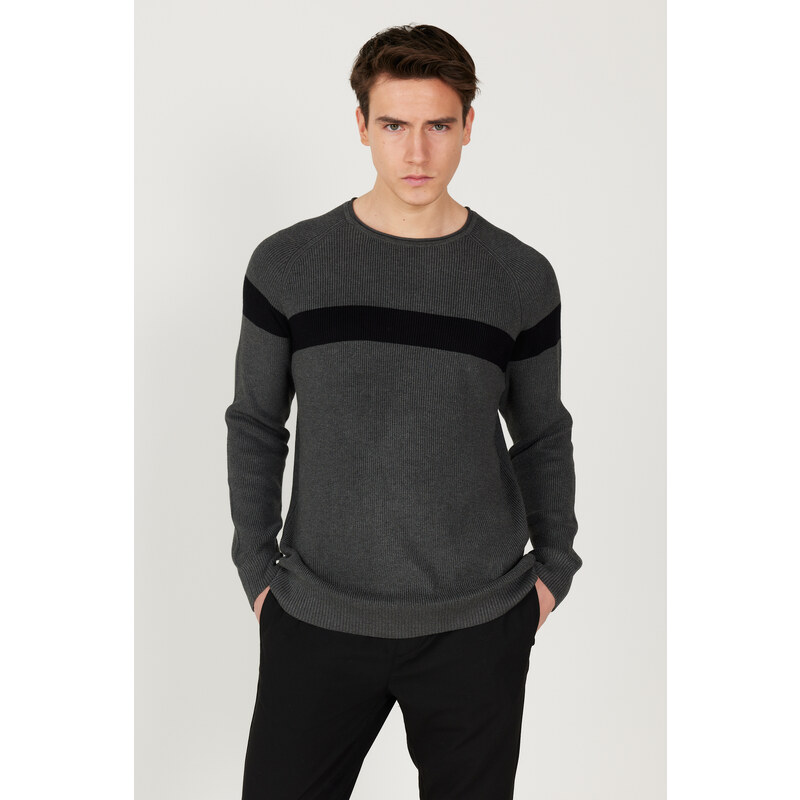 AC&Co / Altınyıldız Classics Men's Anthracite-Black Standard Fit Regular Cut Crew Neck Patterned Knitwear Sweater