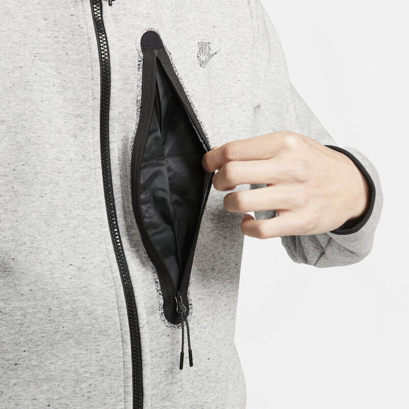 Nike Man's Sweatshirt Tech Fleece DD4688-010