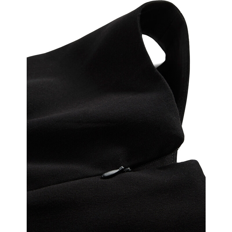 bonprix Pouzdrové šaty Černá