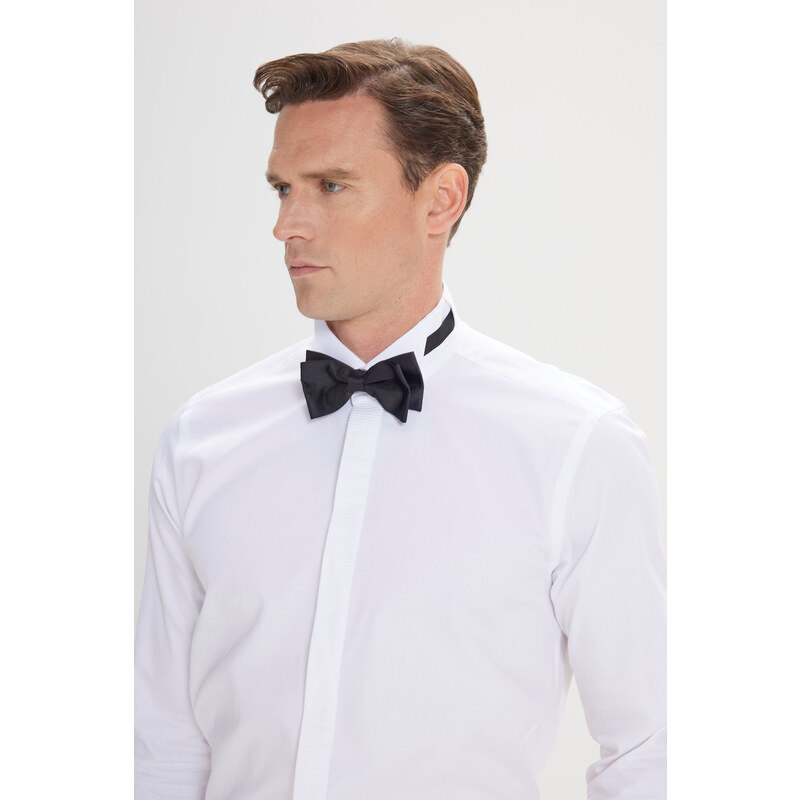 ALTINYILDIZ CLASSICS Men's White Shirt with Wrinkle-Free Fabric, Slim Fit, Fitted Fit 100% Cotton, Black Detailed, Collar Collar.