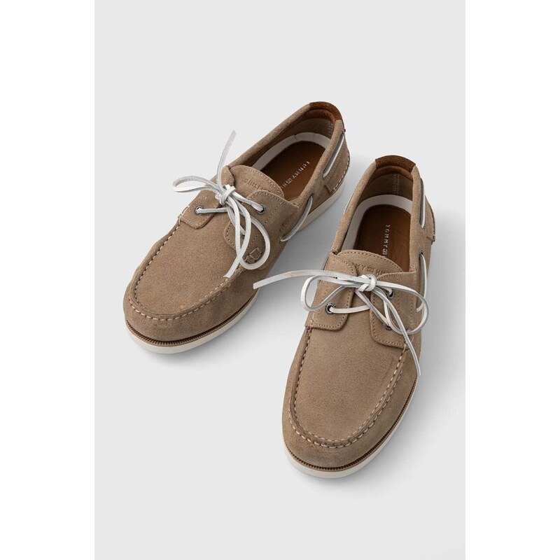 Semišové mokasíny Tommy Hilfiger TH BOAT SHOE CORE SUEDE pánské, béžová barva, FM0FM04505