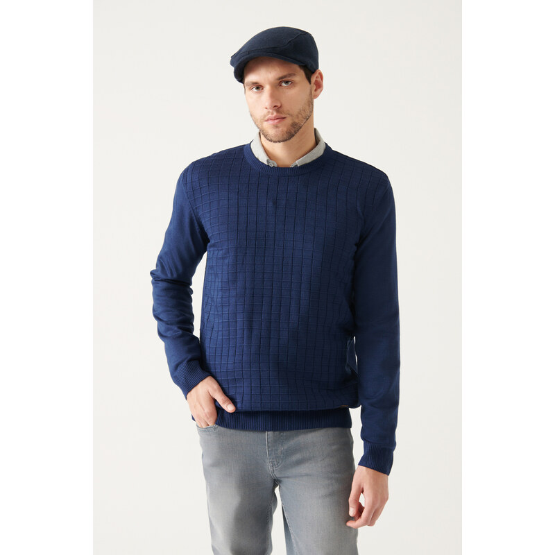 Avva Men's Dark Navy Blue Crew Neck Textured Regular Fit Knitwear Sweater