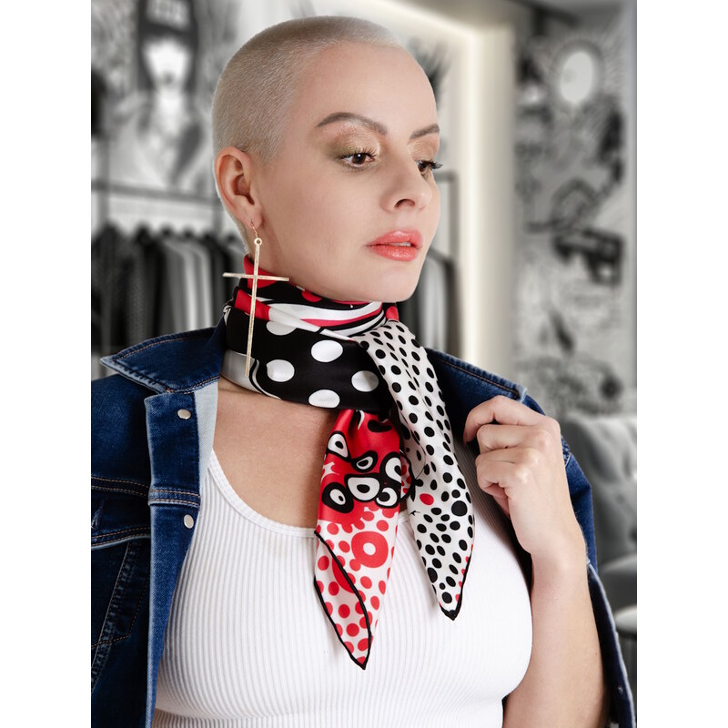 Monika Nowak Hedvábný šátek 90x90cm Růžový punkový vítr, 100% saténové morušové hedvábí 16 mómí, oboustranný digitální tisk, ručně šité okraje