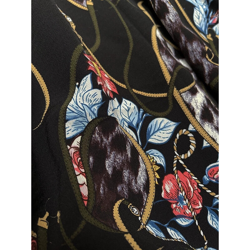 ELISA IMMAGINE Černé květované dámské plisované šaty s límečkem (Z-56)