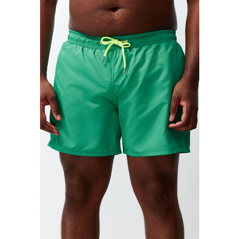 Trendyol Plus Size Green Standard Fit Marine Shorts