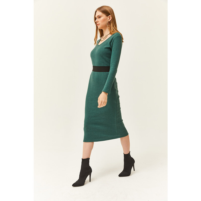 Olalook Women's Green Pool Neck Thick Ribbed Midi Dress