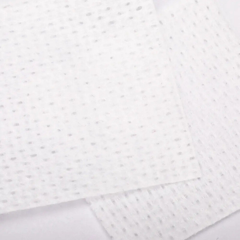 Lint Free Nail Pads Starnails, 5x5 -white - netřepivé polštářky na nehty bílé, 500 ks