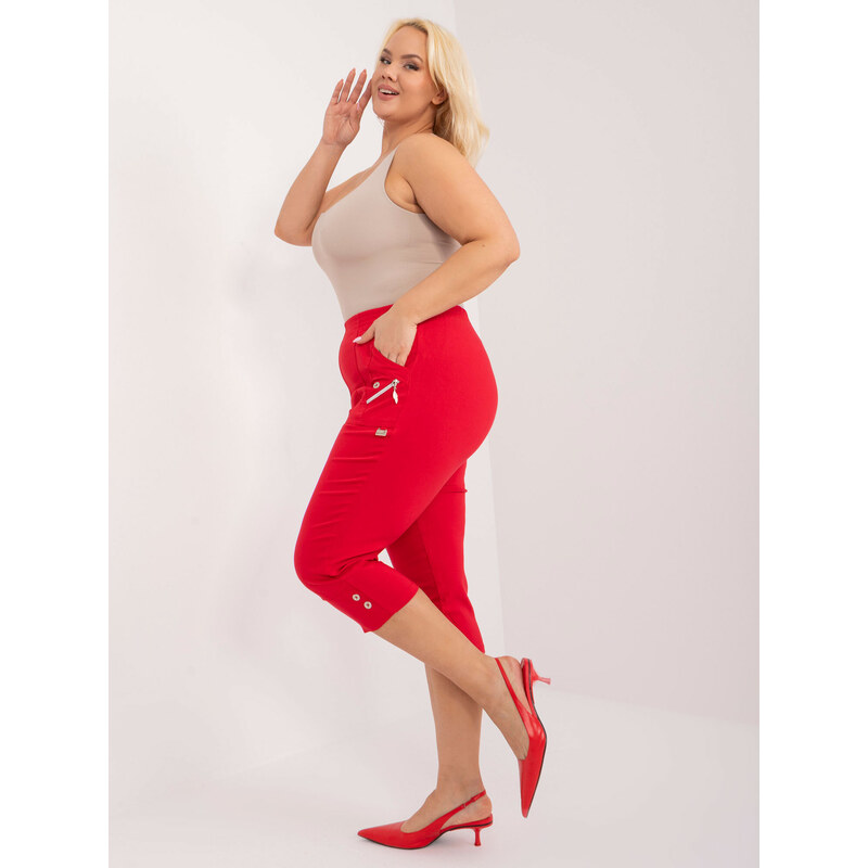 Fashionhunters Červené vypasované kalhoty o velikosti 3/4 plus
