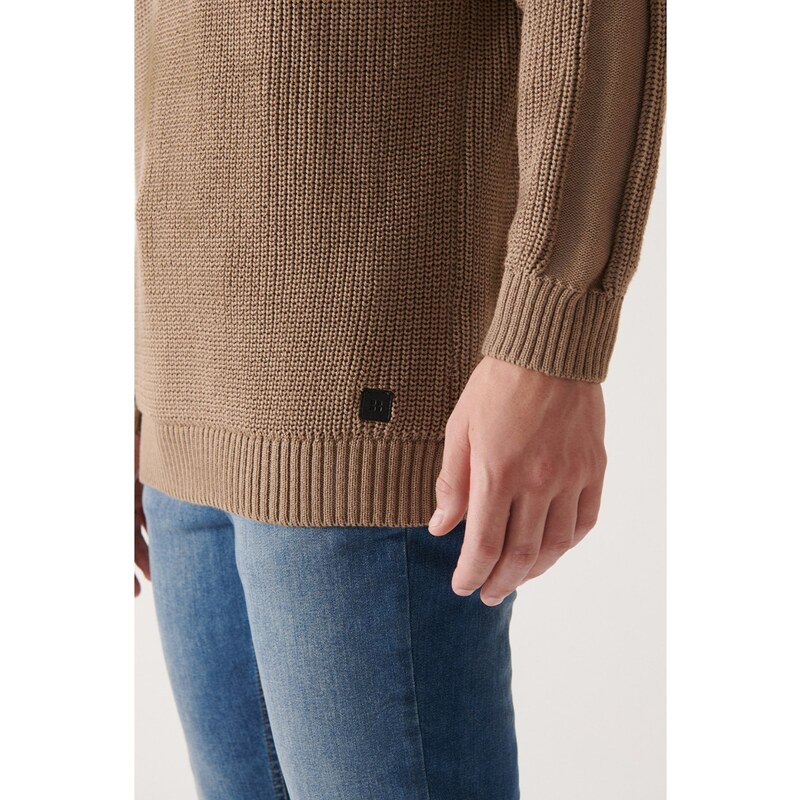 Avva Men's Mink Crew Neck Pocket Detailed, Loose Cotton Comfort Fit Sweater Cut Knitwear