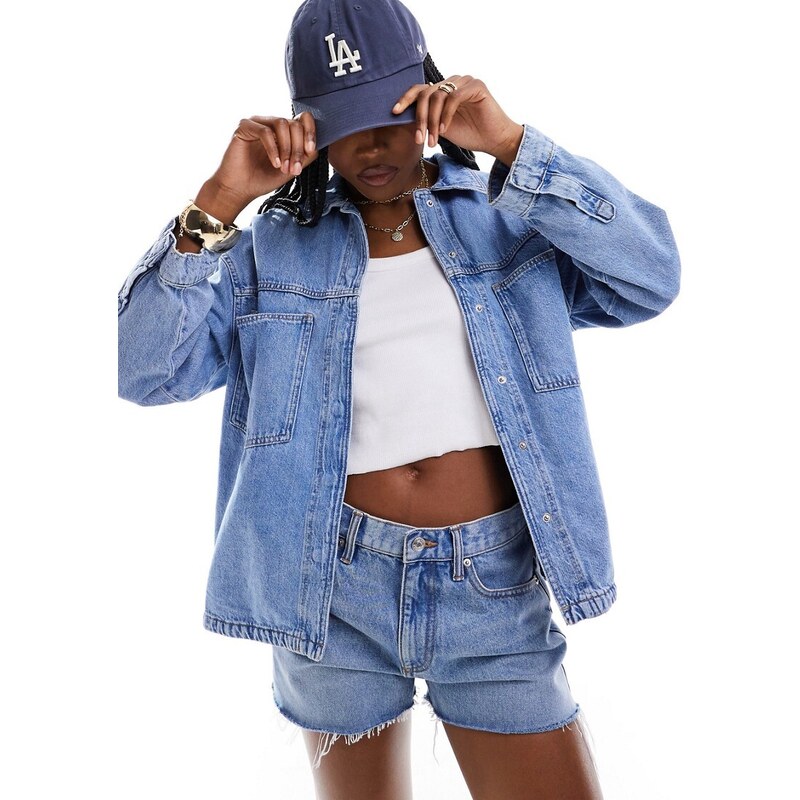 ONLY boxy denim shirt in light blue 103702291