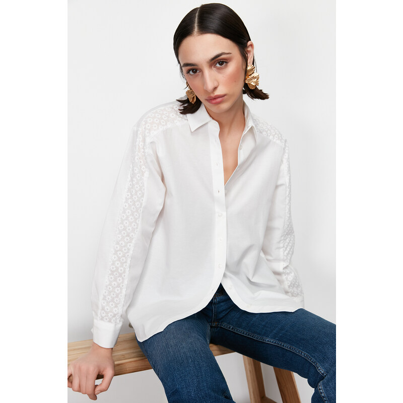 Trendyol Ecru Lace Detail Oversize/Wide Fit Shirt