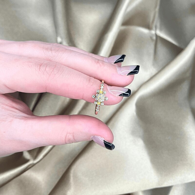 OLIVIE Stříbrný prsten SNĚHOVÁ VLOČKA GOLD 8053