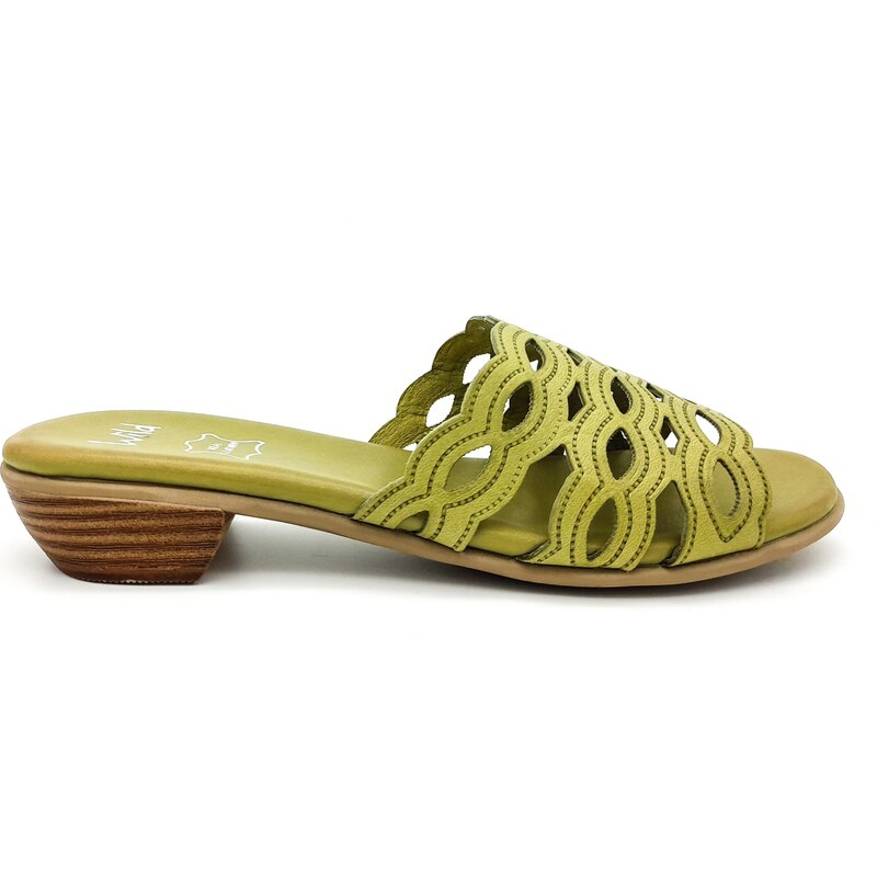 Dámské kožené pantofle 066-1625 zelená WILD