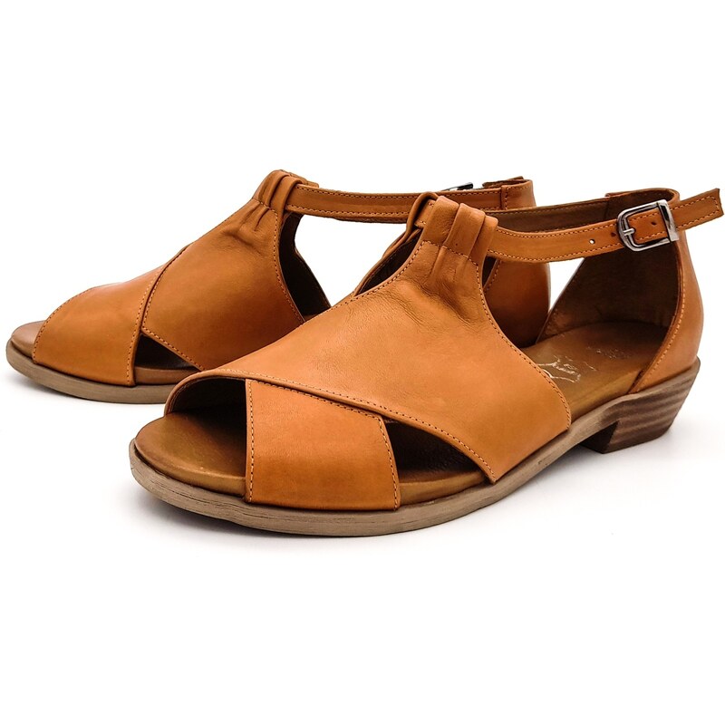 Dámské kožené sandálky 061-1125 hnědá WILD