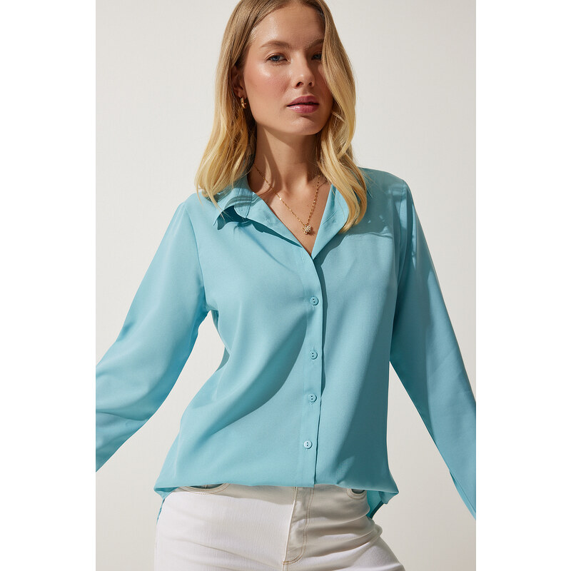 Happiness İstanbul Women's Turquoise Soft Textured Basic Shirt