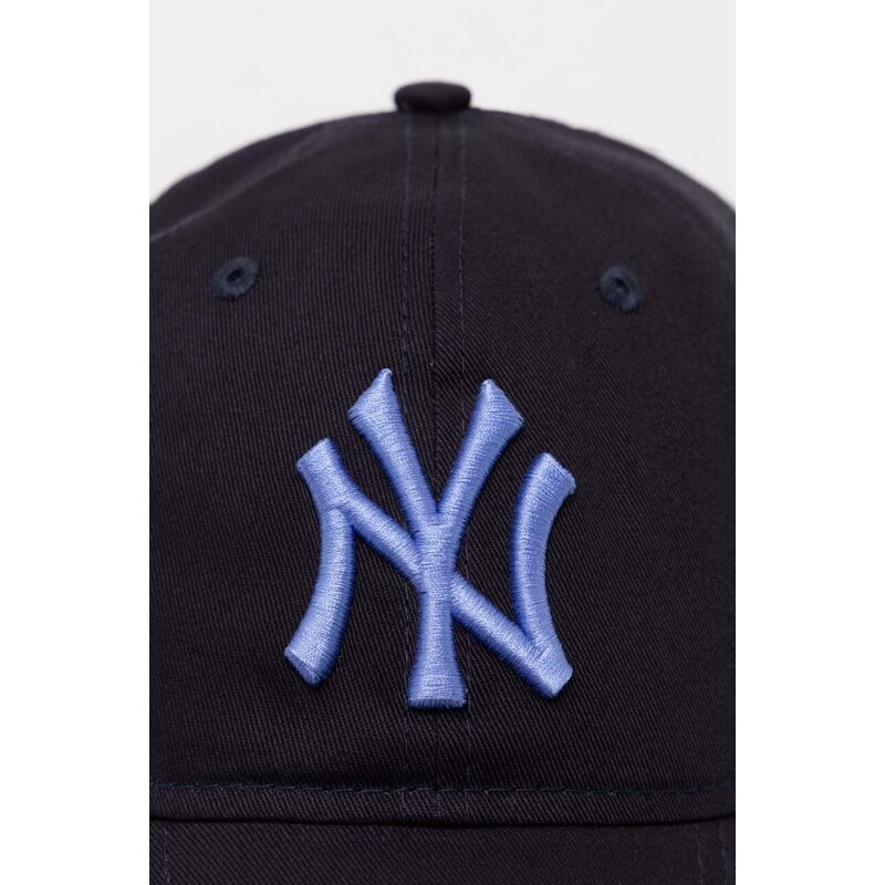 Bavlněná baseballová čepice New Era NEW YORK YANKEES tmavomodrá barva, s aplikací