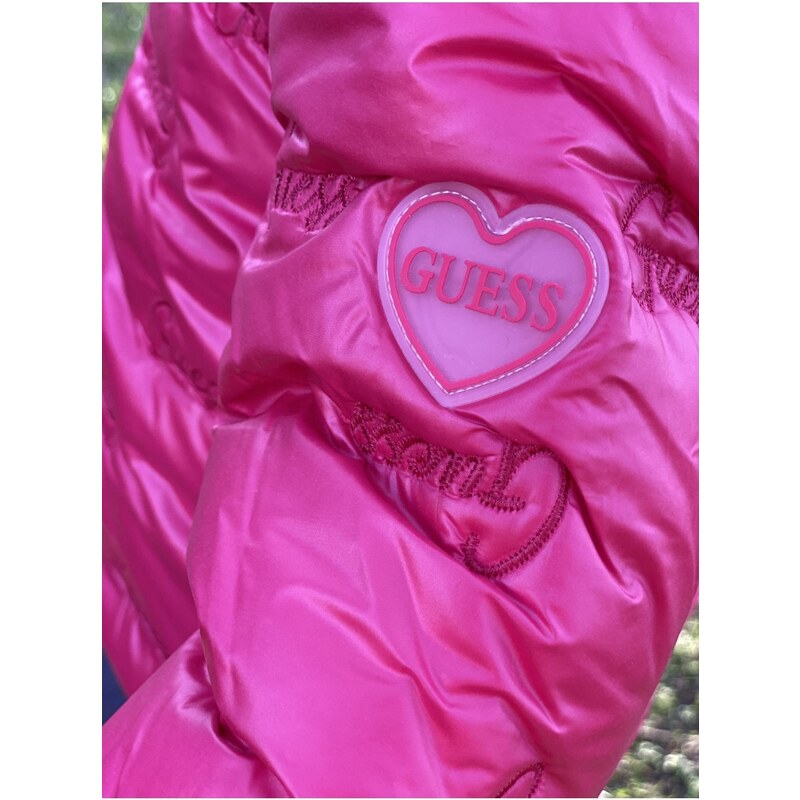 Dětská prošívaná bunda GUESS, sytě růžová BARBIE
