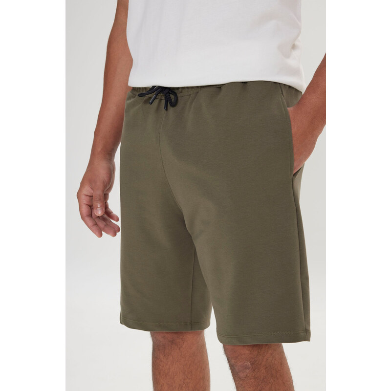 AC&Co / Altınyıldız Classics Men's Khaki Standard Fit Normal Cut Cotton Flexible Knitted Shorts.