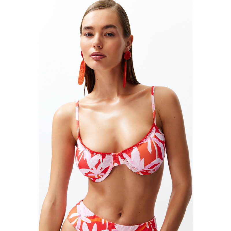 Trendyol Tropical Patterned Balcony Embroidered Bikini Top