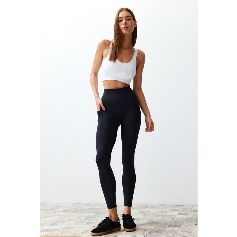 Trendyol Black Recovery Tulle Pocket and Reflector Print Detailed Knitted Sports Shorts Leggings