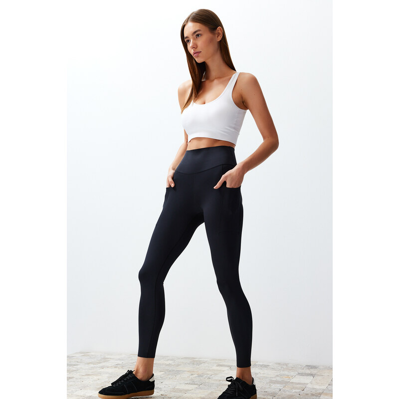 Trendyol Black Recovery Tulle Pocket and Reflector Print Detailed Knitted Sports Shorts Leggings