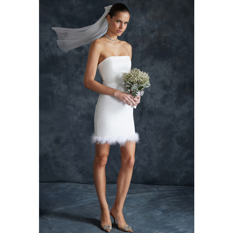 Trendyol Bridal White Body-Sitting Woven Wedding/Wedding Stylish Evening Dress