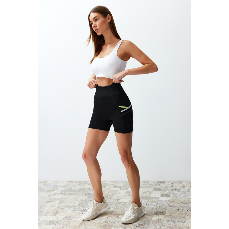 Trendyol Black Recovery Tulle Pocket and Reflector Print Detailed Knitted Sports Shorts Leggings