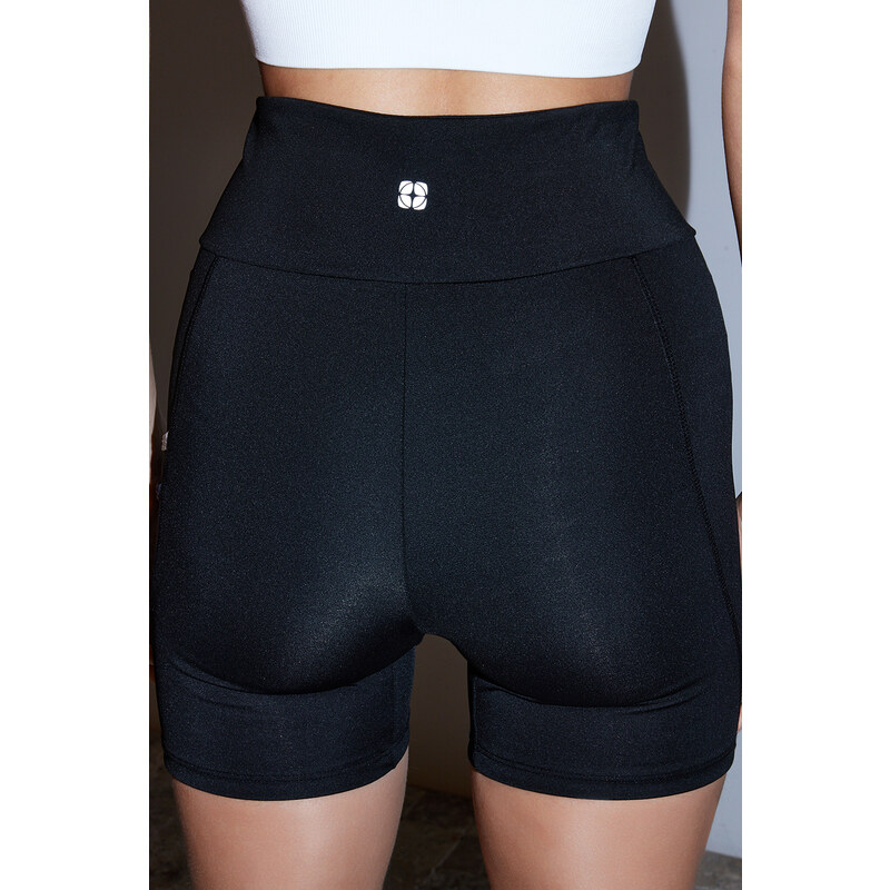 Trendyol Black Recovery Tulle Pocket and Reflector Print Detailed Knitted Sports Shorts Leggings