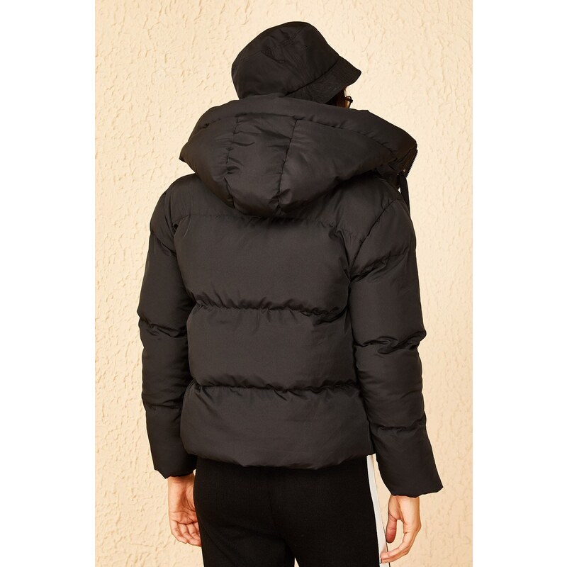 Bianco Lucci Women's Black Hooded Puffer Coat